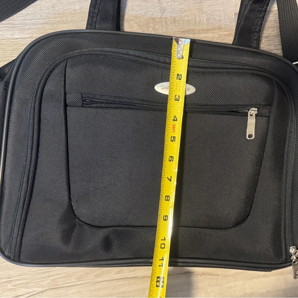 Samsonite Black Laptop Briefcase with Shoulder Strap NEW